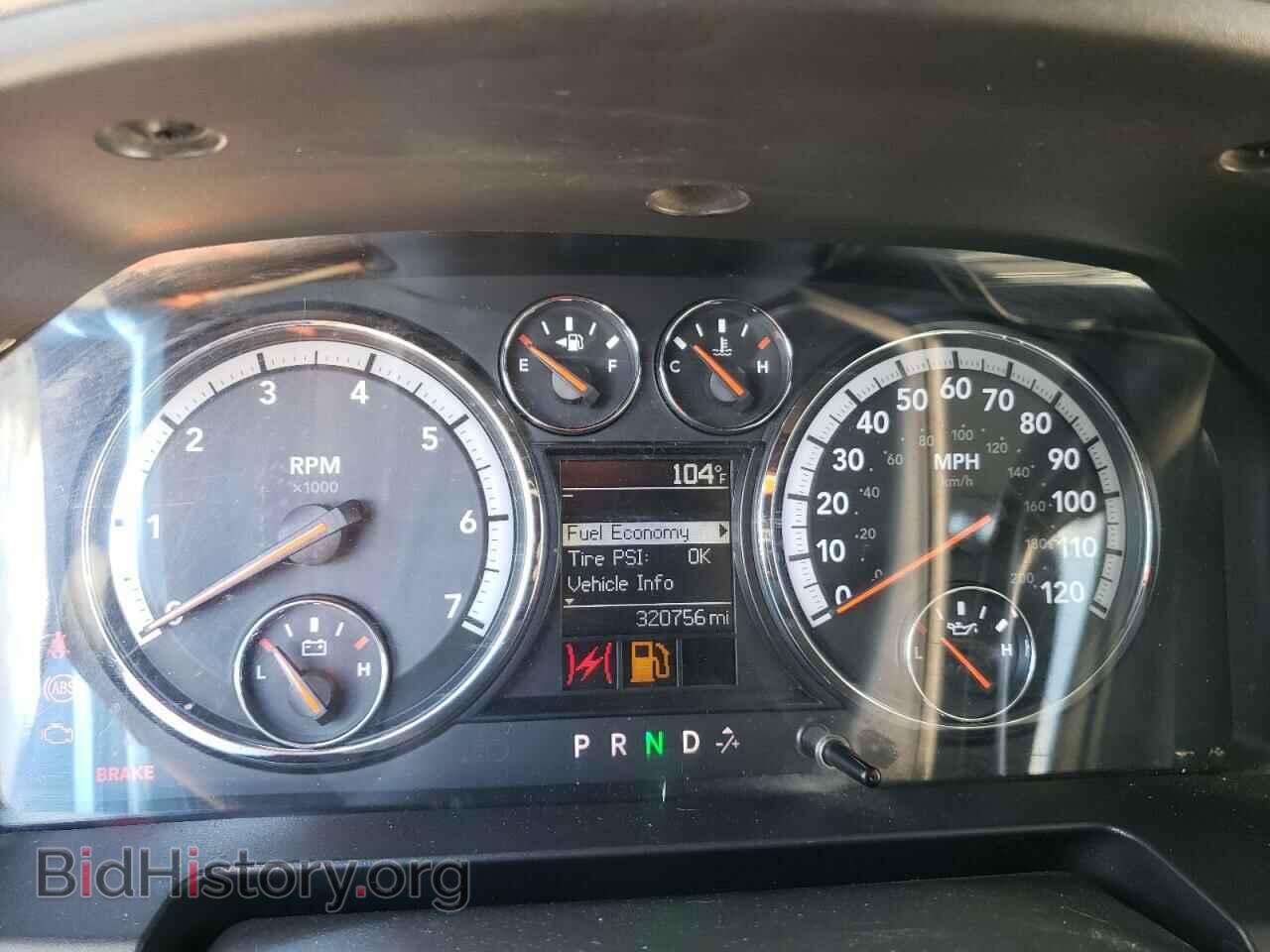 2011 DODGE All Models - VIN: 3D7TP2CT1BG586481 - Фото 9