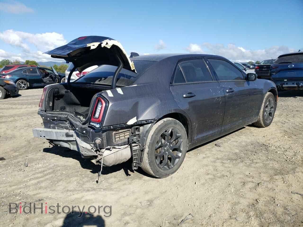 2019 CHRYSLER 300 - VIN: 2C3CCAGG7KH586275 - Photo 3