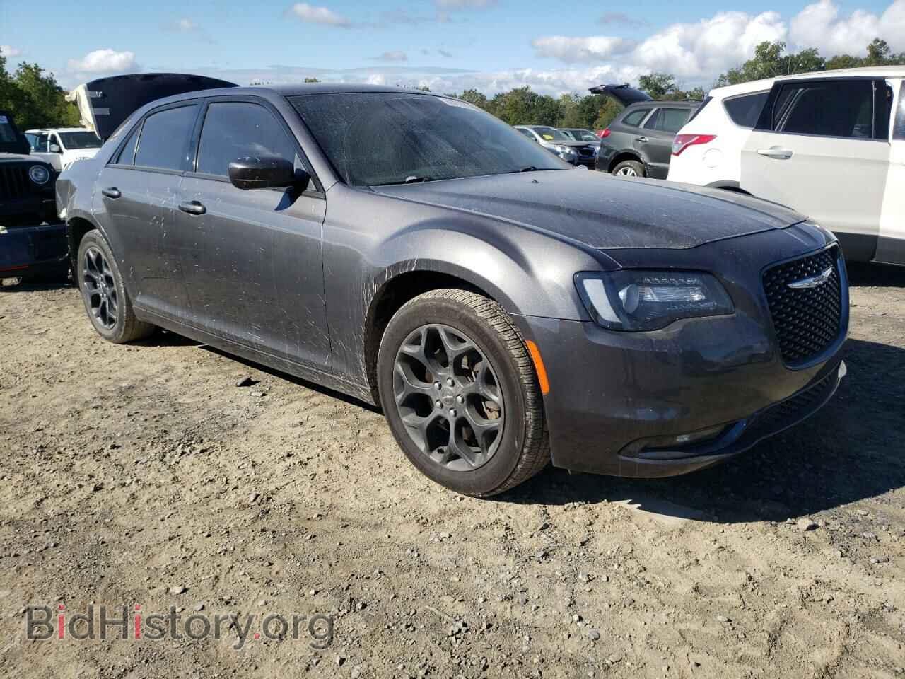 2019 CHRYSLER 300 - VIN: 2C3CCAGG7KH586275 - Photo 4