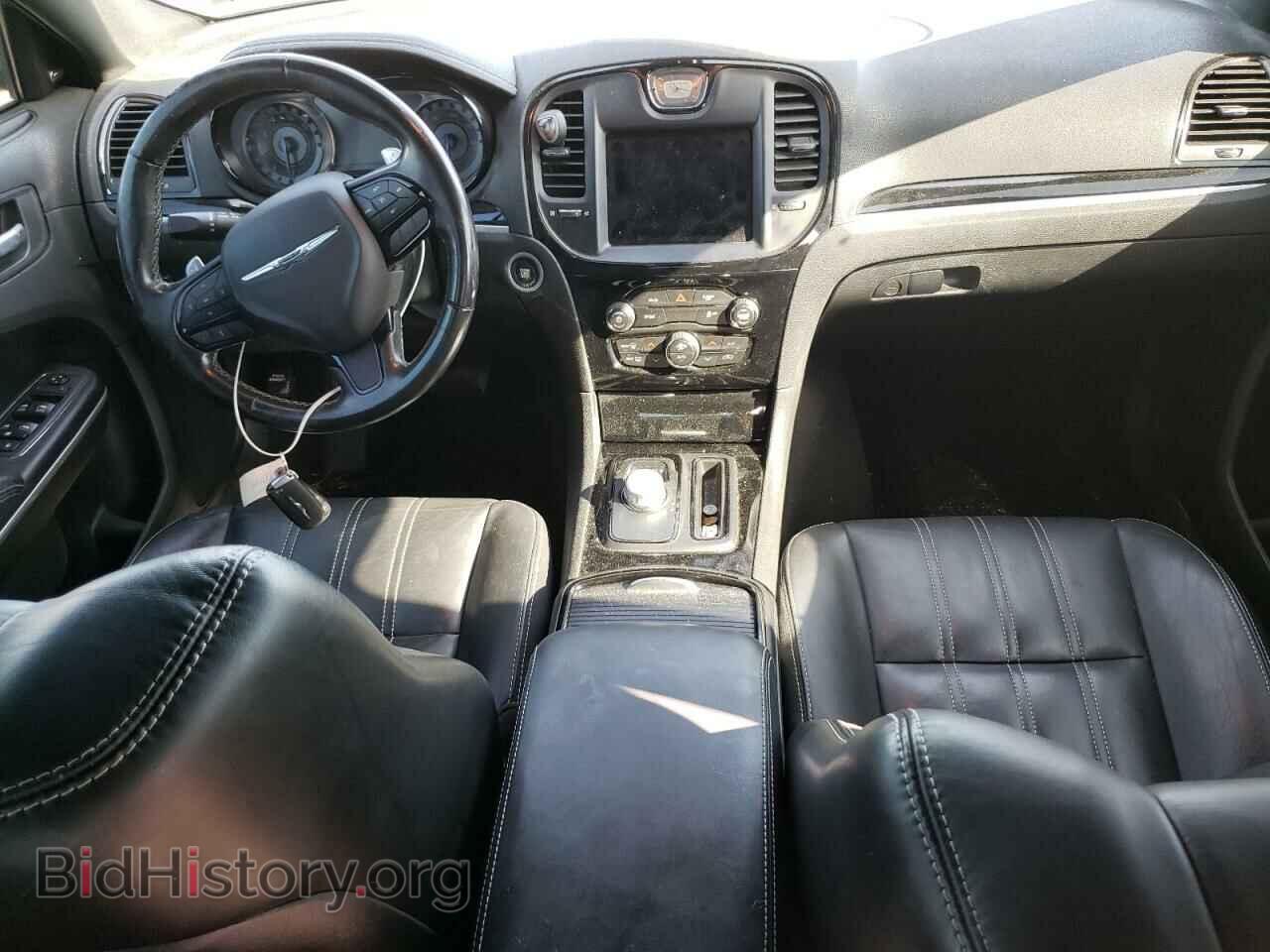 2019 CHRYSLER 300 - VIN: 2C3CCAGG7KH586275 - Photo 8