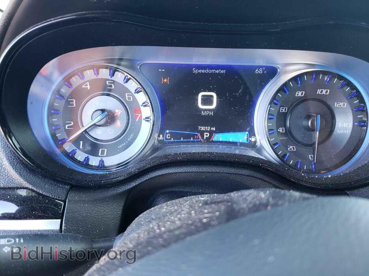 2019 CHRYSLER 300 - VIN: 2C3CCAGG7KH586275 - Photo 9