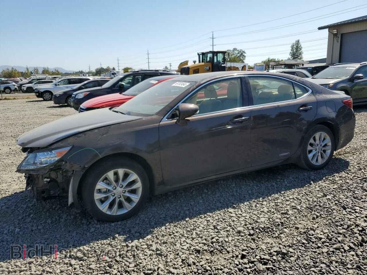 Фотография JTHBW1GG2E2057827 - LEXUS ES300 2014