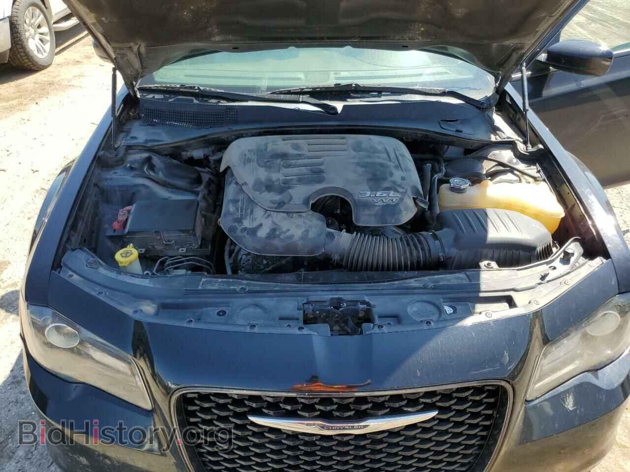 2019 CHRYSLER 300 - VIN: 2C3CCABG6KH564744 - Фото 11