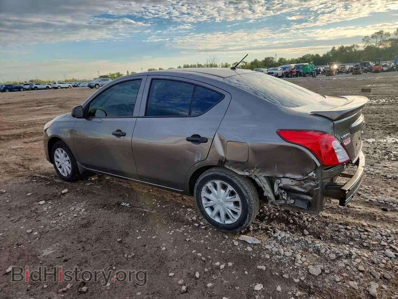 2015 NISSAN VERSA - VIN: 3N1CN7AP3FL834989 - Фото 2
