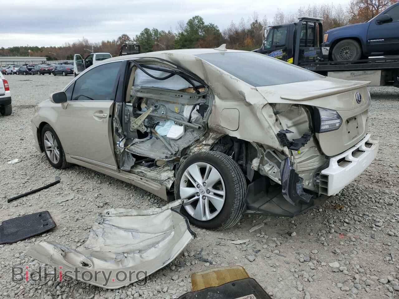 2011 LEXUS HS - VIN: JTHBB1BA8B2047345 - Photo 2