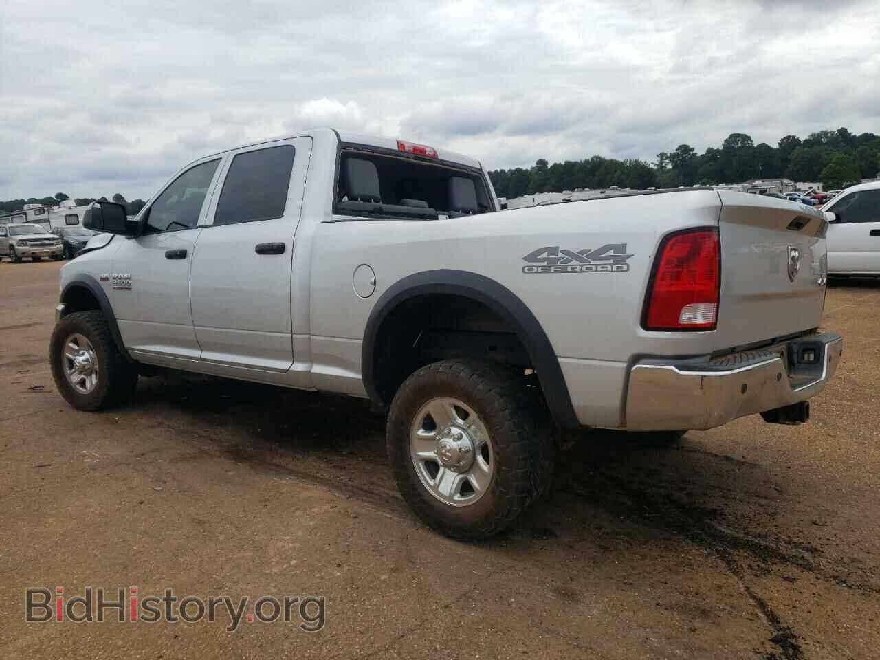 2018 RAM All Models - VIN: 3C6UR5CJ6JG398957 - Photo 2