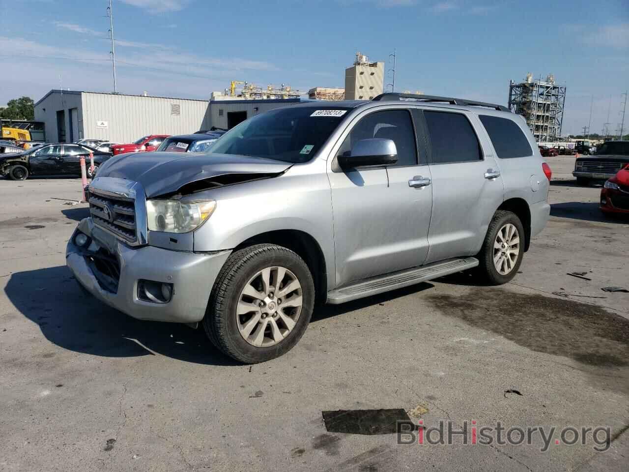 Photo 5TDKY5G13BS035077 - TOYOTA SEQUOIA 2011