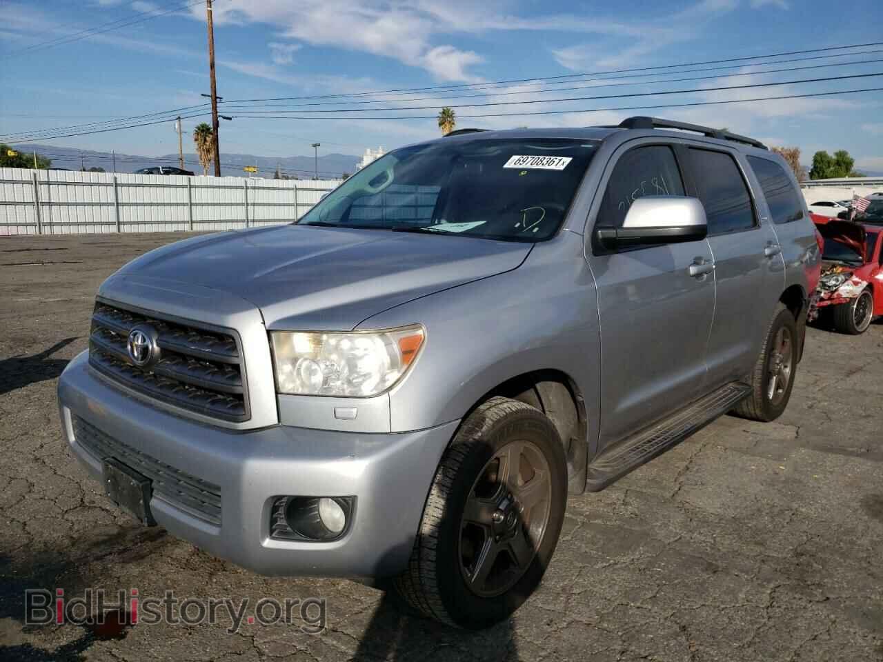 2011 TOYOTA SEQUOIA - VIN: 5TDZY5G10BS035939 - Фото 2