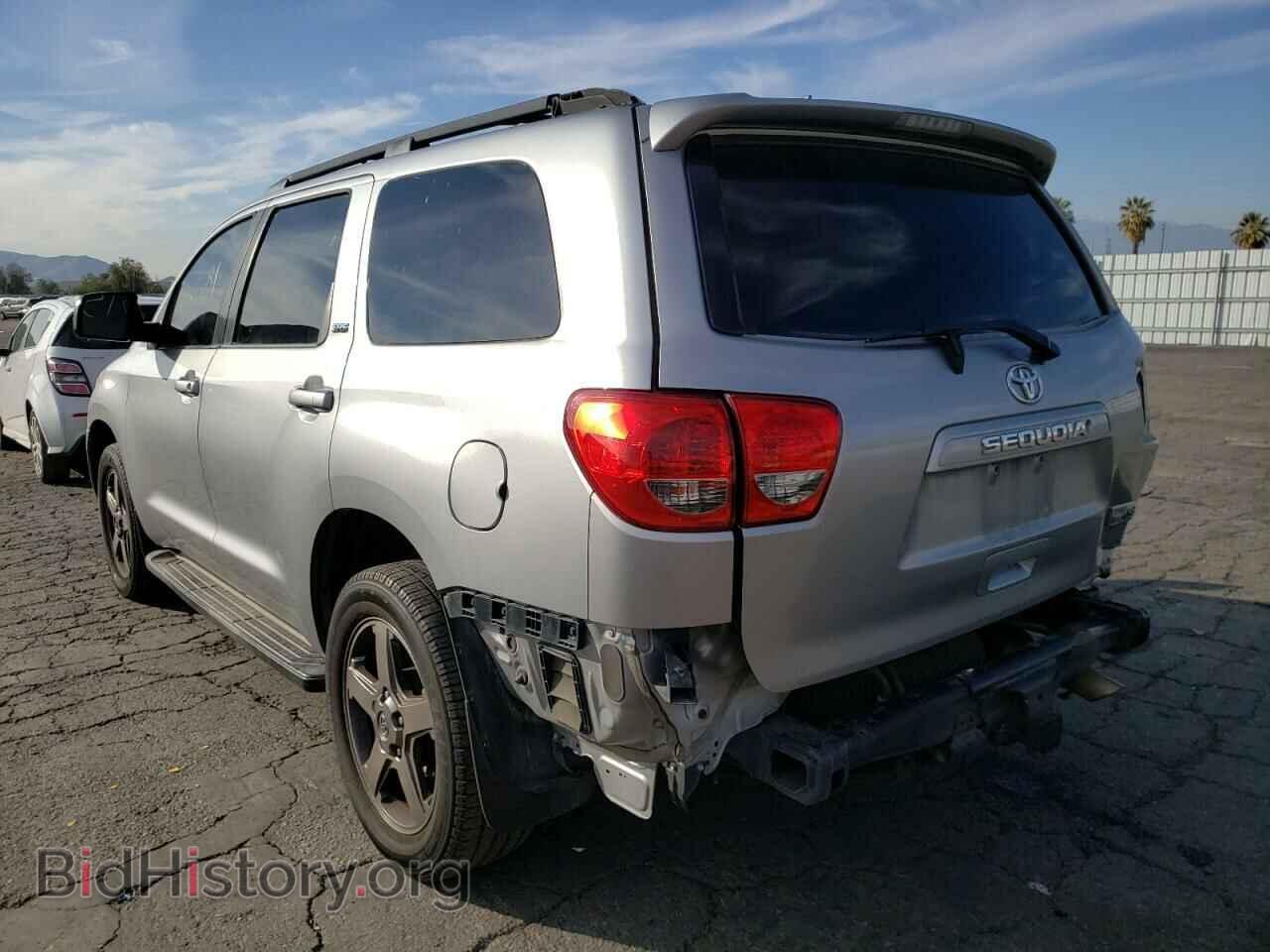 2011 TOYOTA SEQUOIA - VIN: 5TDZY5G10BS035939 - Фото 3