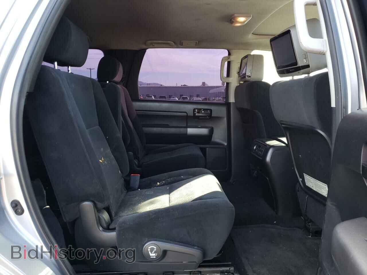 2011 TOYOTA SEQUOIA - VIN: 5TDZY5G10BS035939 - Фото 6
