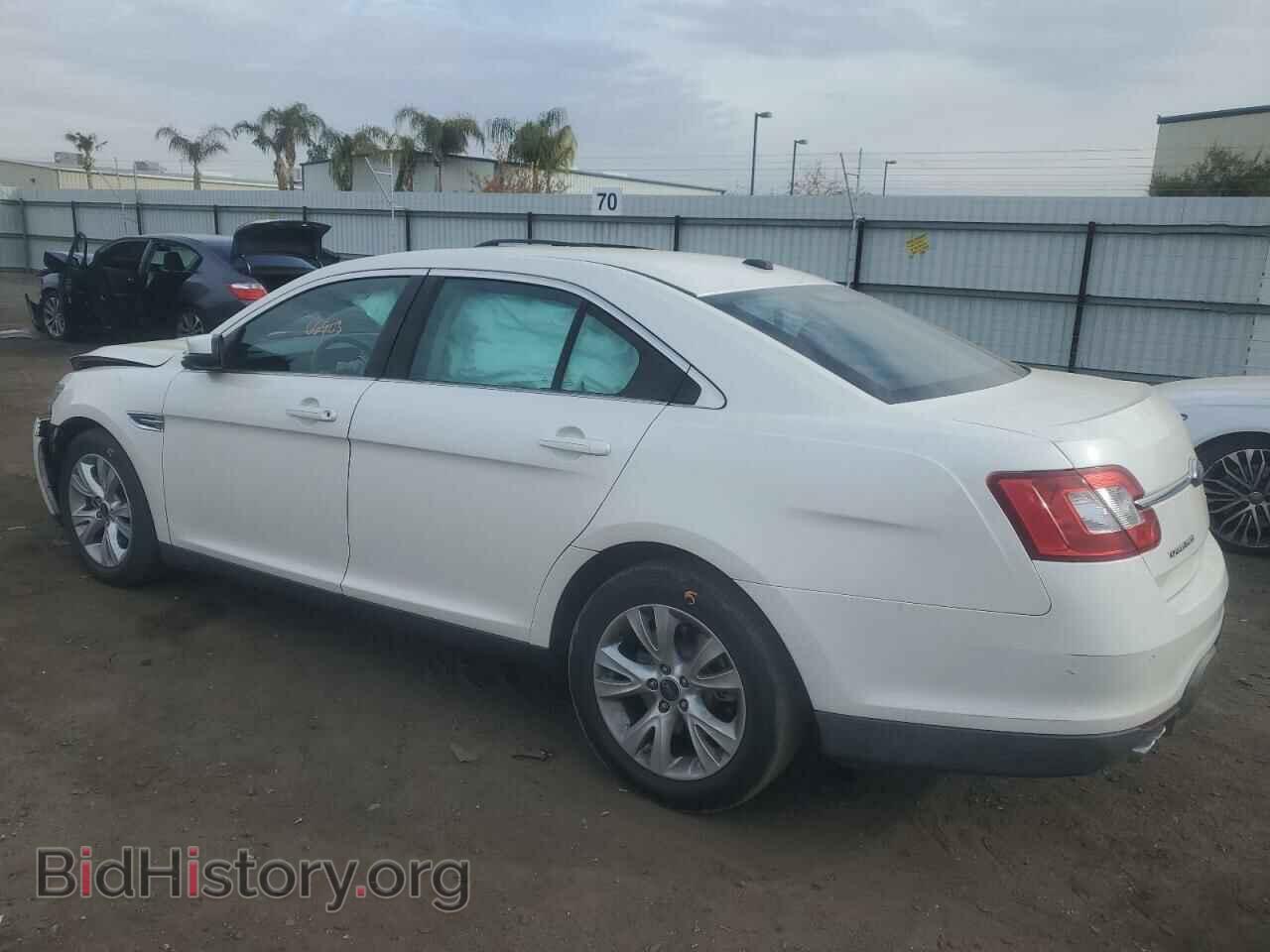 2011 FORD TAURUS - VIN: 1FAHP2EW9BG185589 - Фото 2