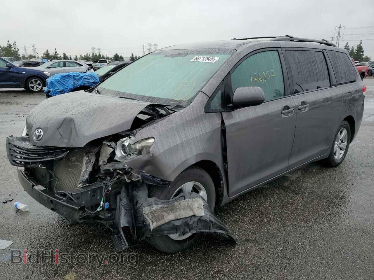 Photo 5TDKK3DC8DS326334 - TOYOTA SIENNA 2013