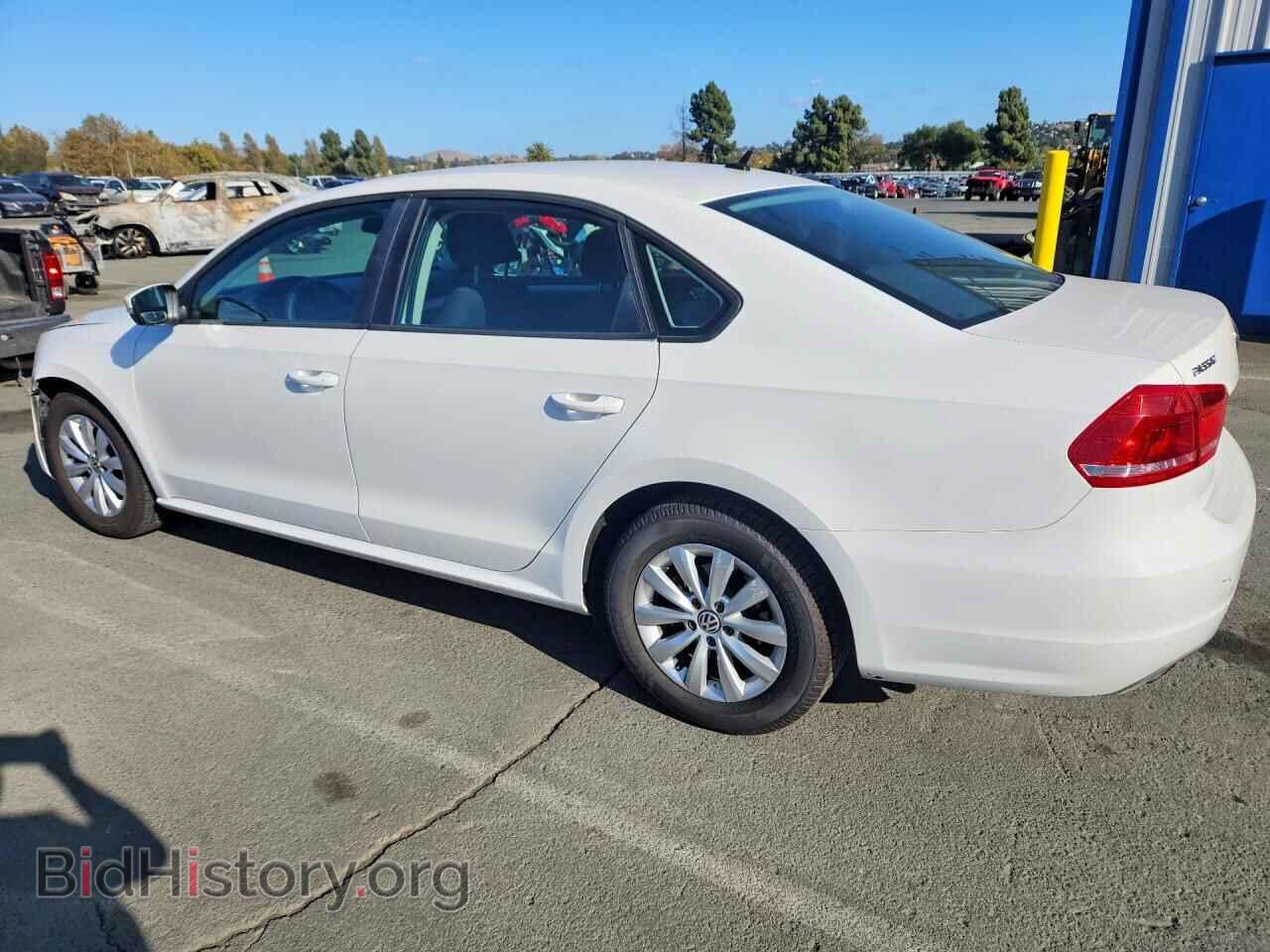2013 VOLKSWAGEN PASSAT - VIN: 1VWAP7A36DC023270 - Photo 2