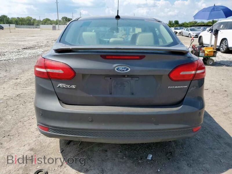 2017 Ford FOCUS (VIN 1FADP3J20HL287435) — photo 6 of 12