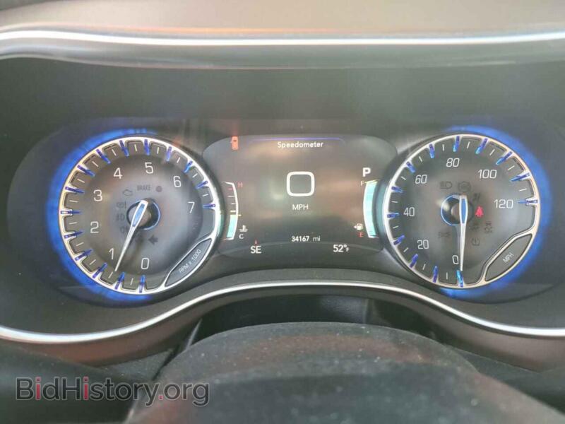 2019 Chrysler PACIFICA (VIN 2C4RC1EG4KR506644) — photo 9 of 13