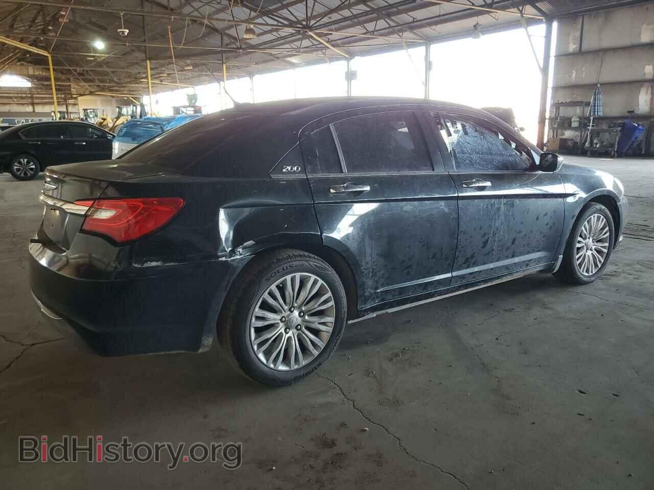 2011 CHRYSLER 200 - VIN: 1C3BC2FG1BN520430 - Фото 3