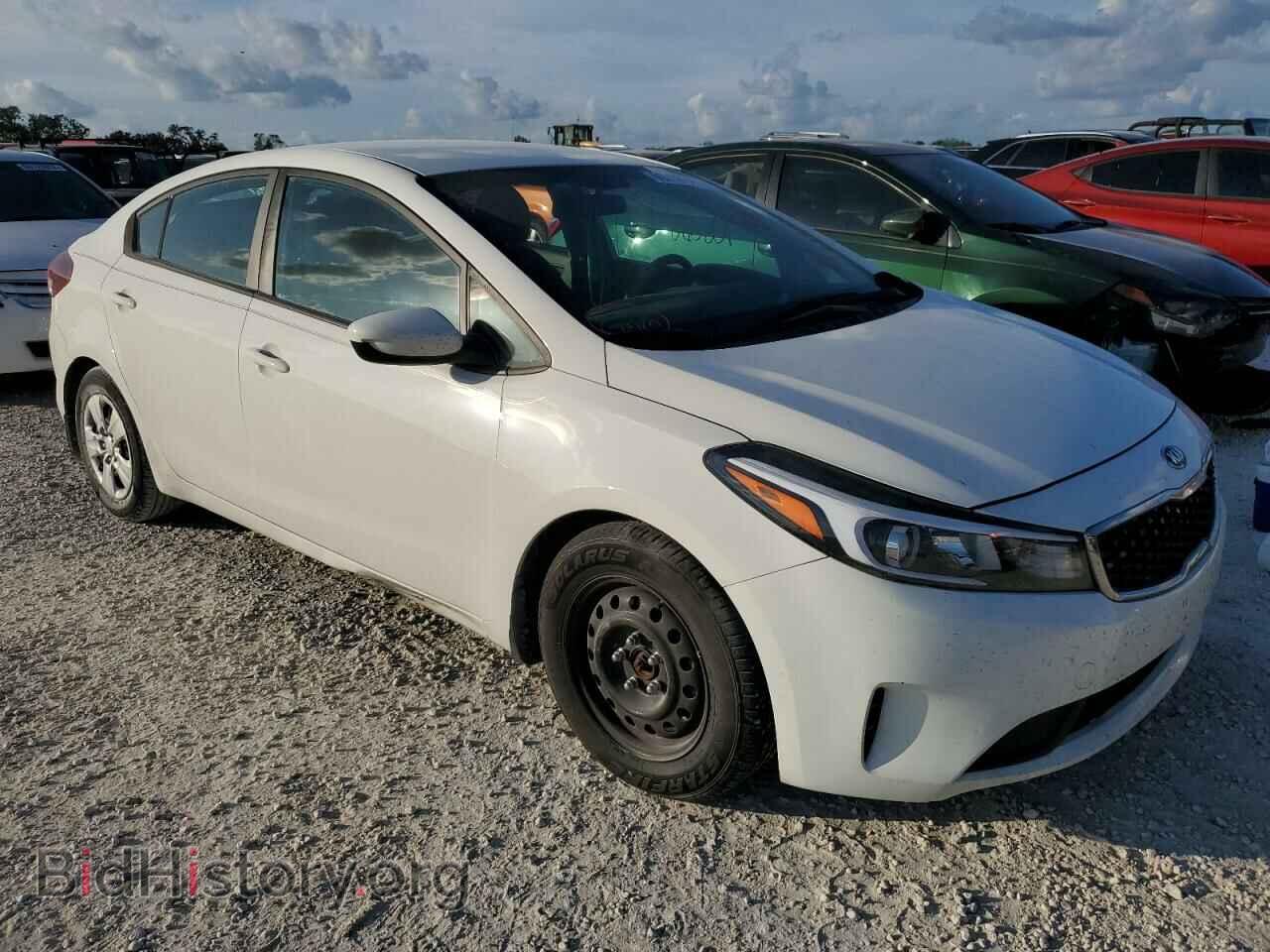 2017 KIA FORTE - VIN: 3KPFK4A77HE070668 - Фото 4