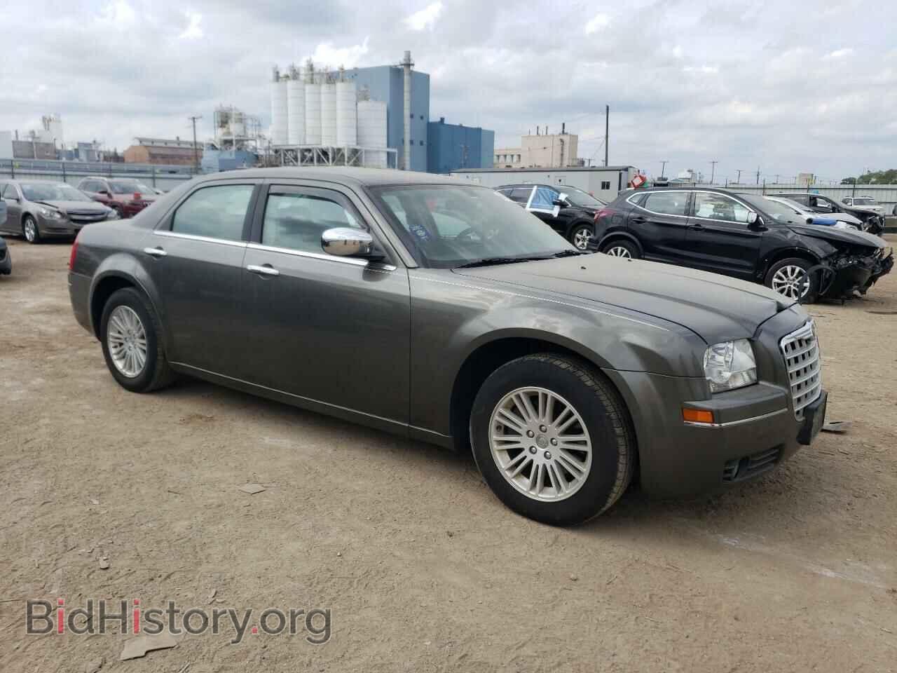 2010 CHRYSLER 300 - VIN: 2C3CA4CD3AH134065 - Фото 4