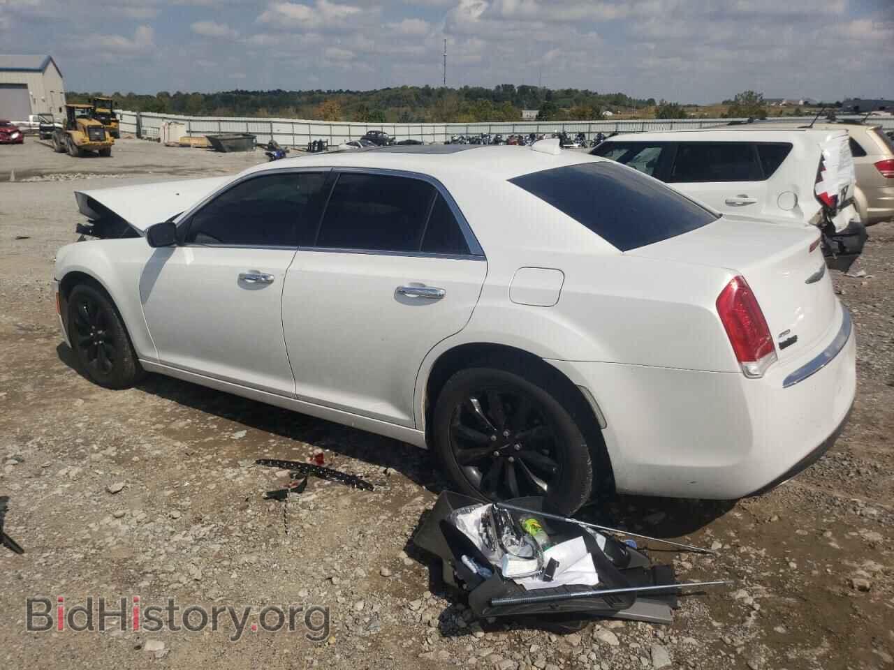2015 CHRYSLER 300 - VIN: 2C3CCAKG5FH868430 - Фото 2