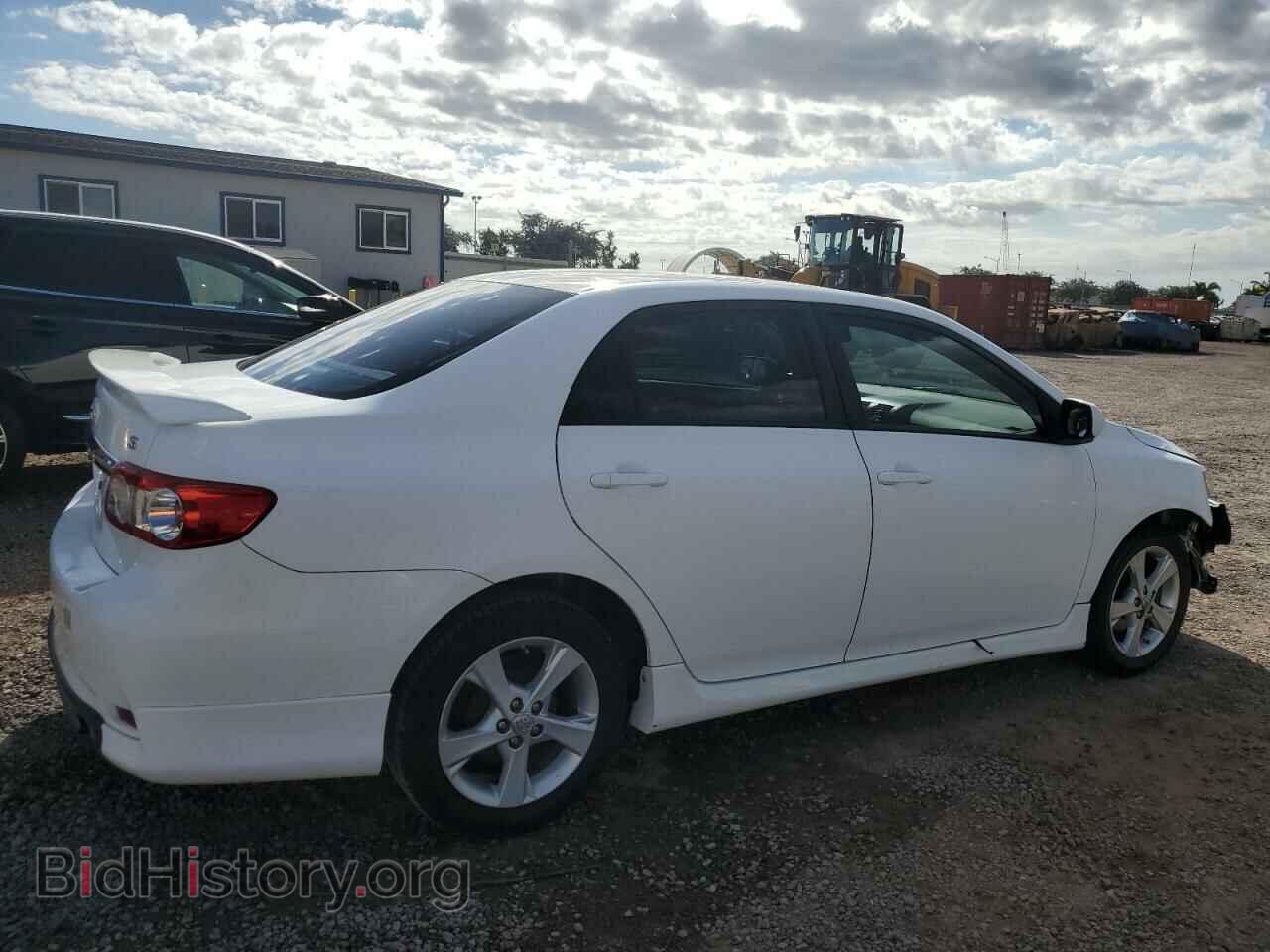 2011 TOYOTA COROLLA - VIN: 2T1BU4EE0BC657141 - Фото 3