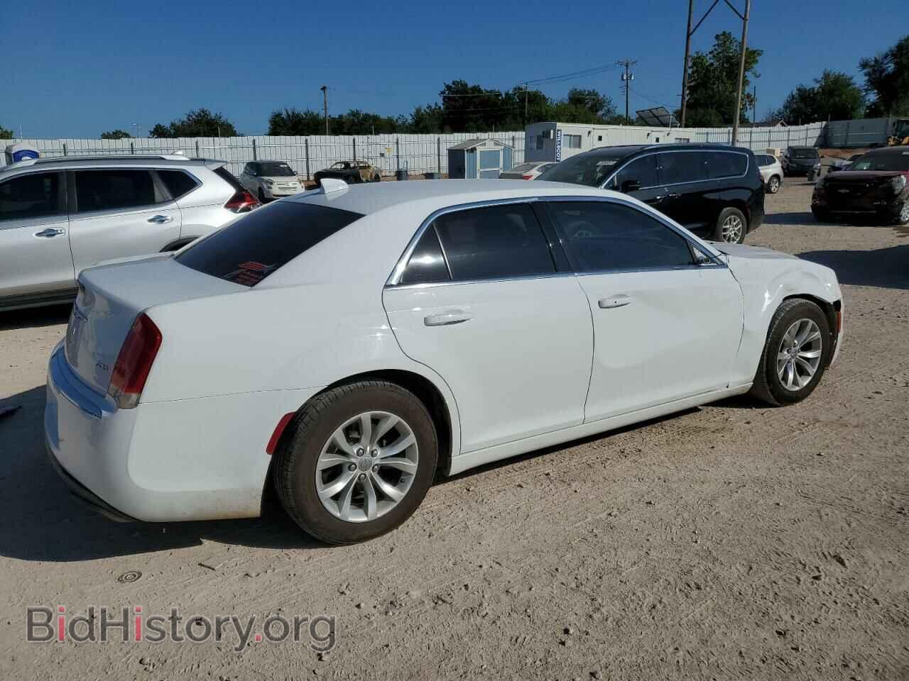 2016 CHRYSLER 300 - VIN: 2C3CCAAG4GH135787 - Фото 3