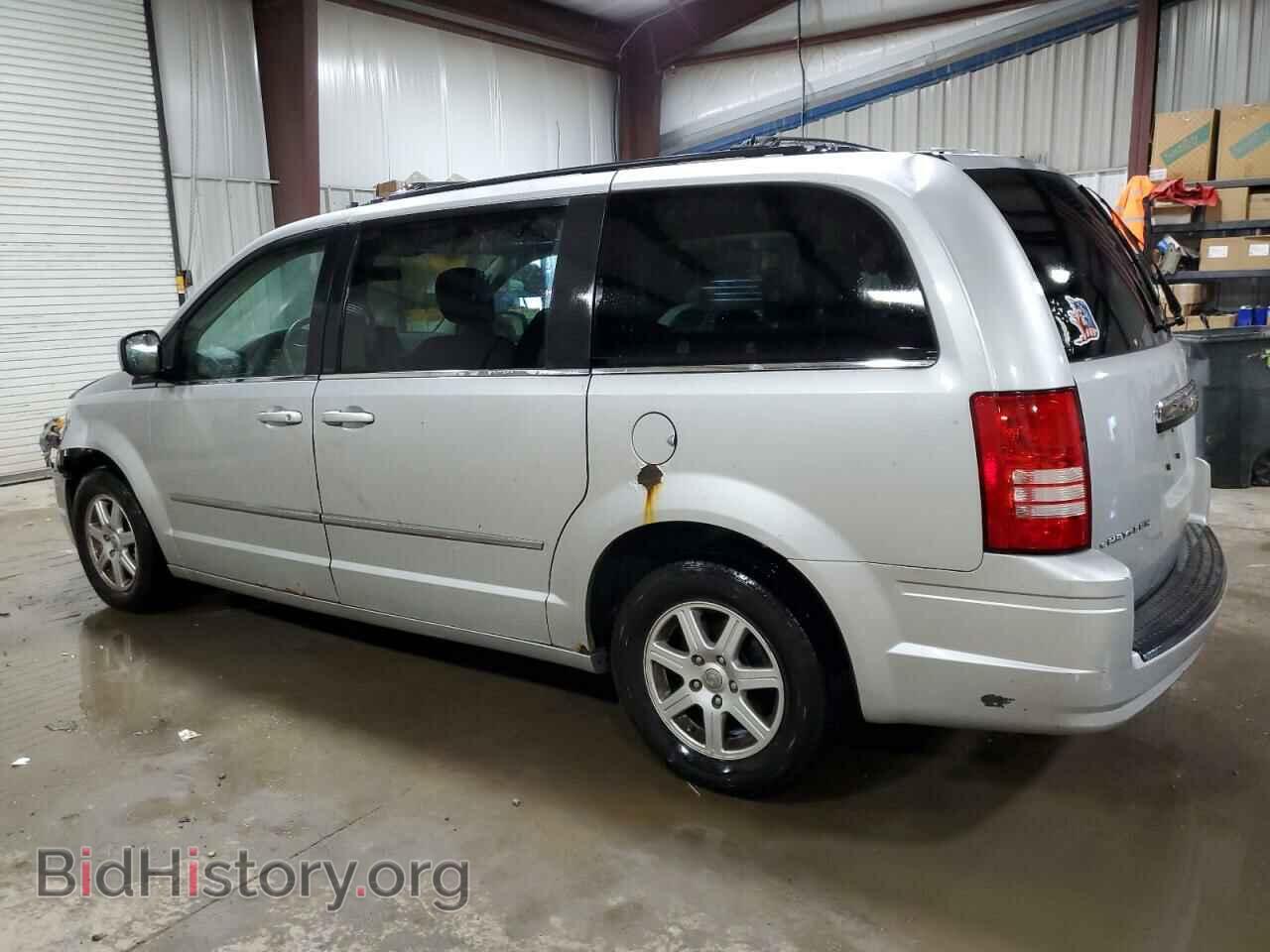 2010 CHRYSLER MINIVAN - VIN: 2A4RR5D1XAR221586 - Фото 2