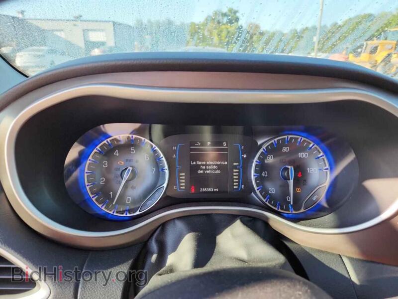 2017 Chrysler PACIFICA (VIN 2C4RC1DG1HR565547) — фото 9 из 12