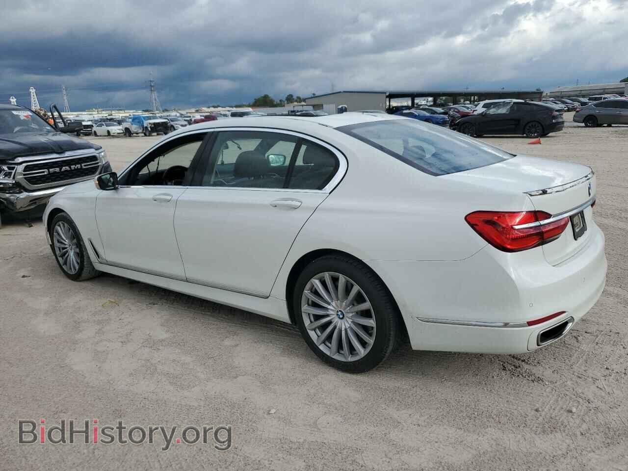 2016 BMW 7 SERIES - VIN: WBA7E2C59GG714405 - Фото 2