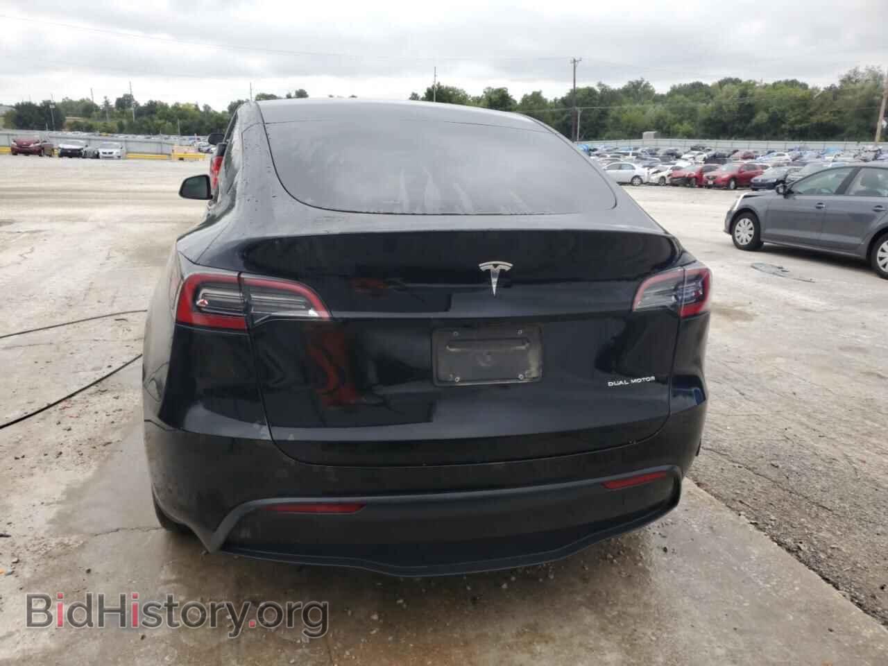 2024 TESLA MODEL Y - VIN: 7SAYGDEE9RF105146 - Фото 6