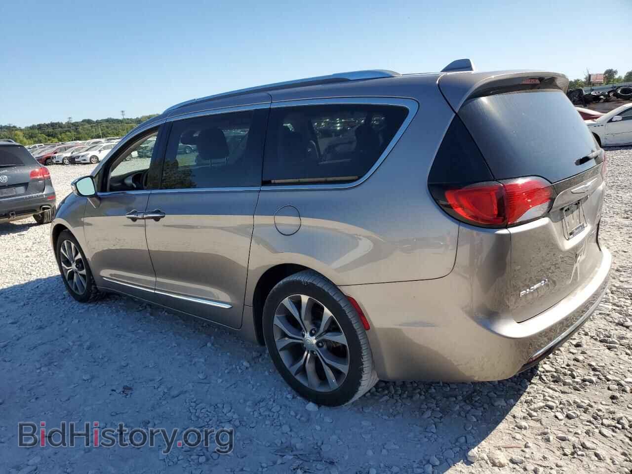 2018 CHRYSLER PACIFICA - VIN: 2C4RC1GG7JR237888 - Фото 2