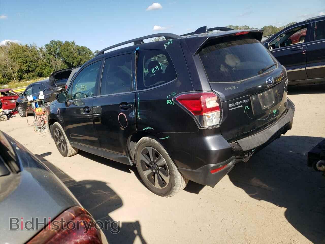 2017 SUBARU FORESTER - VIN: JF2SJARC9HH433808 - Фото 2