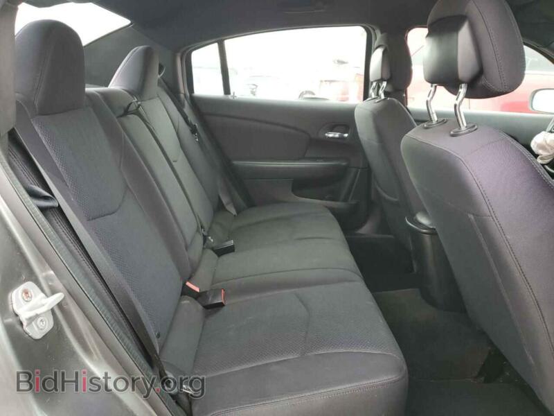 2013 Chrysler 200 (VIN 1C3CCBAB4DN686475) — фото 10 из 12