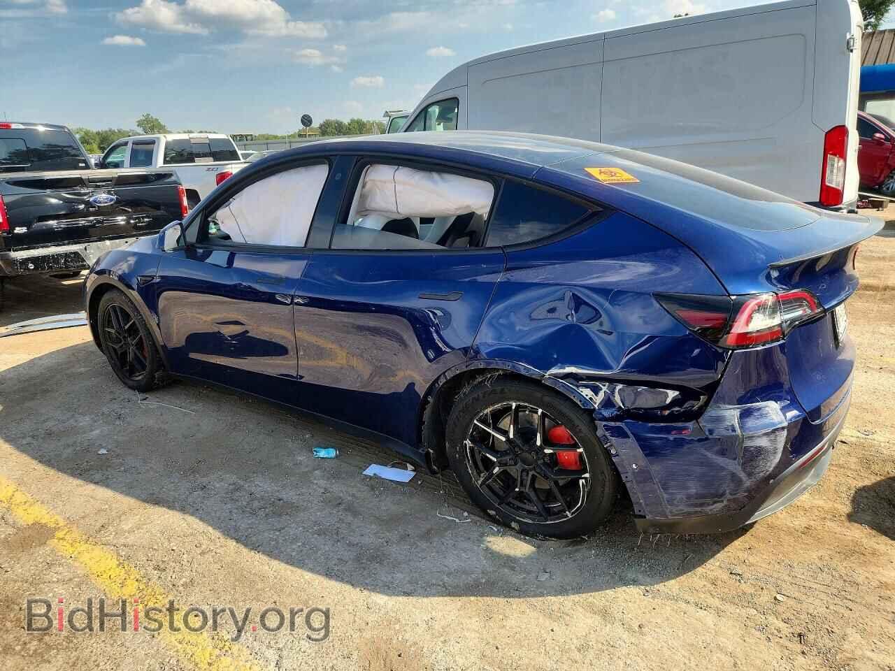2022 TESLA MODEL Y - VIN: 7SAYGDEF1NF381937 - Photo 2