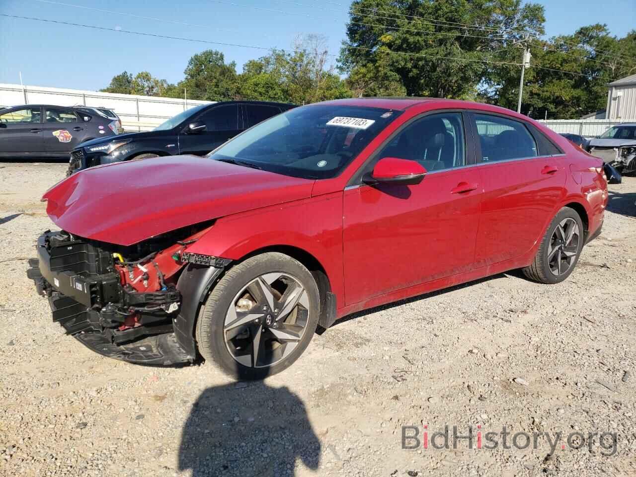 Report KMHLP4AG7NU353858 HYUNDAI ELANTRA 2022 RED GAS price and damage history