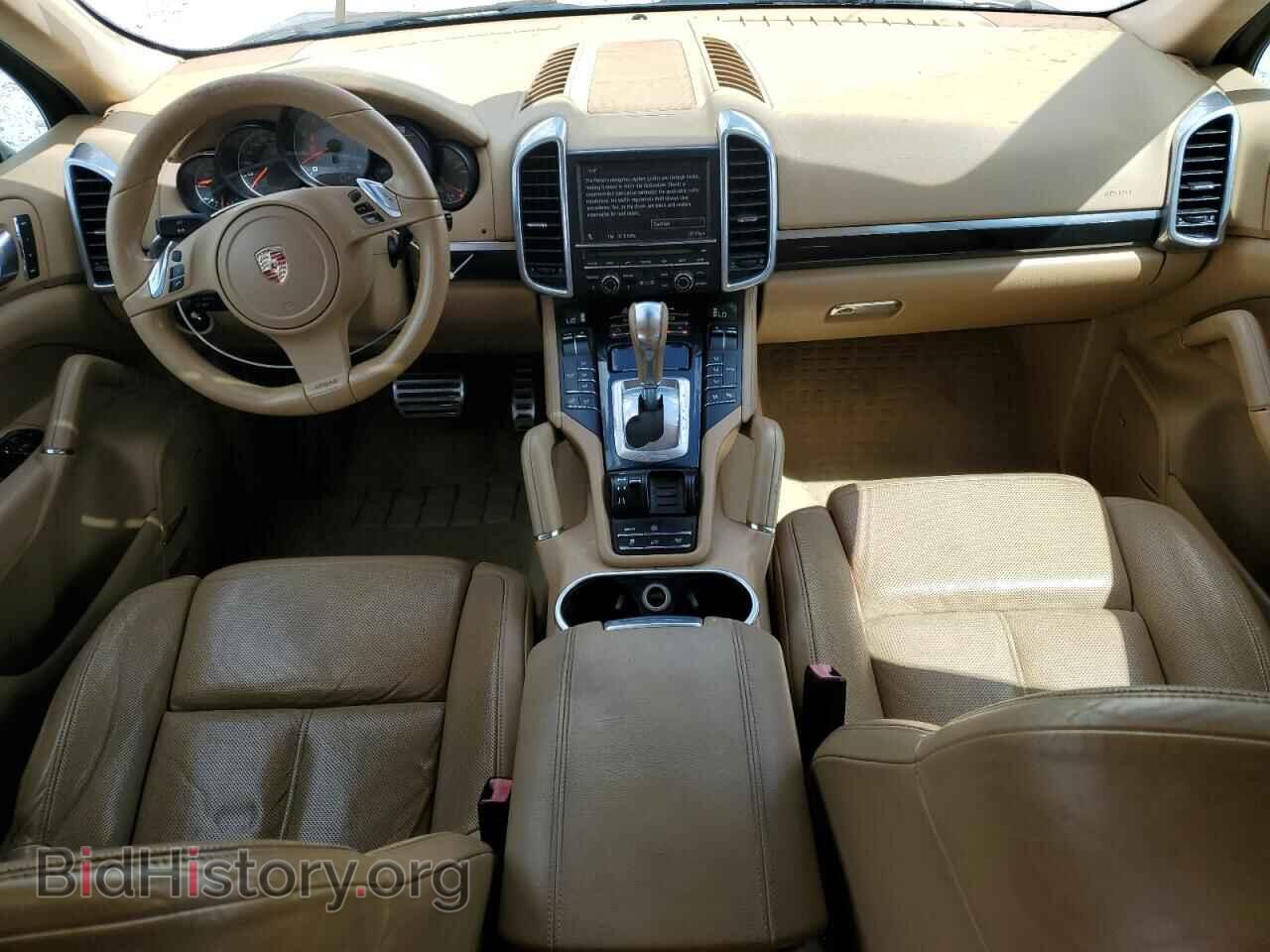 2011 PORSCHE CAYENNE - VIN: WP1AB2A25BLA42531 - Photo 8