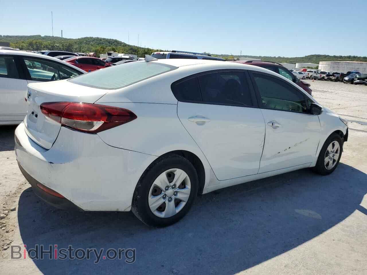 2017 KIA FORTE - VIN: 3KPFK4A72HE093758 - Фото 3