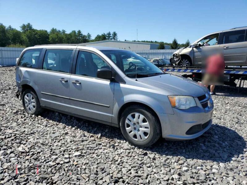 2013 Dodge CARAVAN (VIN 2C4RDGBG8DR699730) — photo 4 of 13