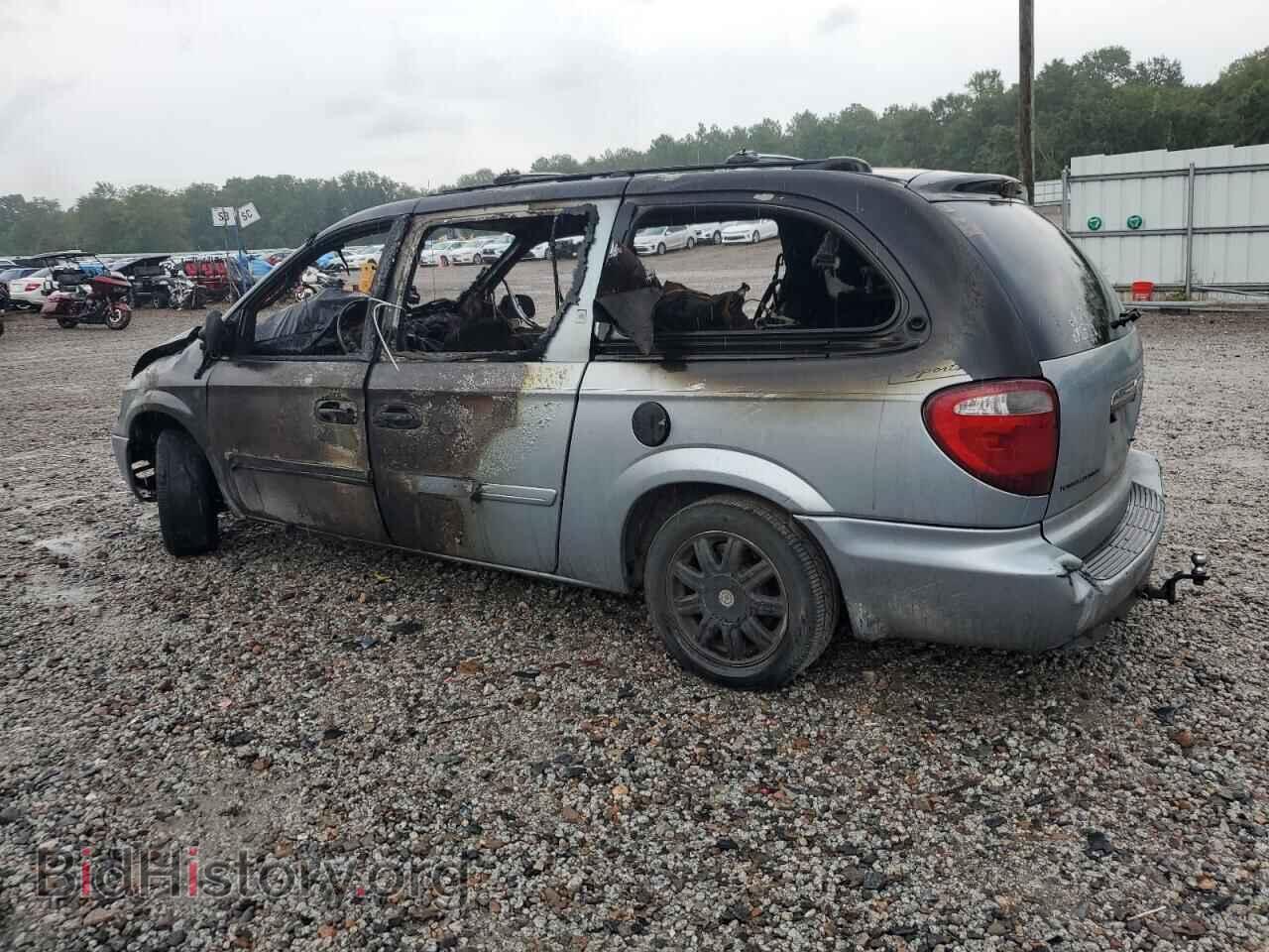 2005 CHRYSLER MINIVAN - VIN: 2C4GP44R75R110549 - Photo 2