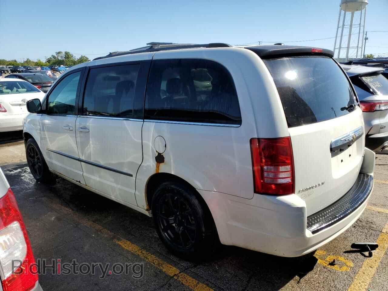 2010 CHRYSLER MINIVAN - VIN: 2A4RR5D16AR319739 - Фото 2