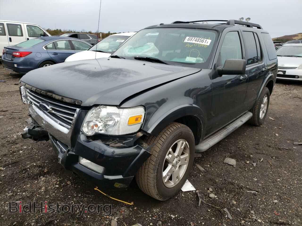 2010 FORD EXPLORER - VIN: 1FMEU7DE9AUA60888 - Фото 2