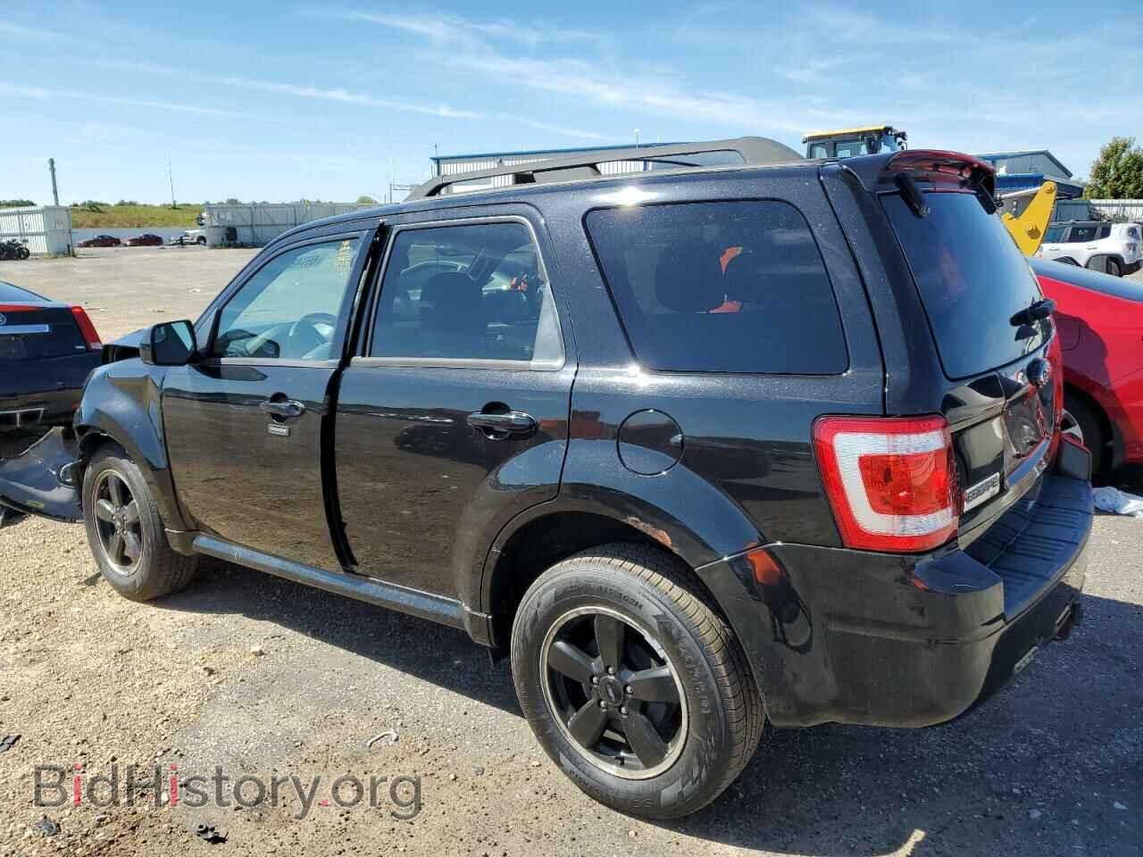 2011 FORD ESCAPE - VIN: 1FMCU9DG7BKB96258 - Фото 2