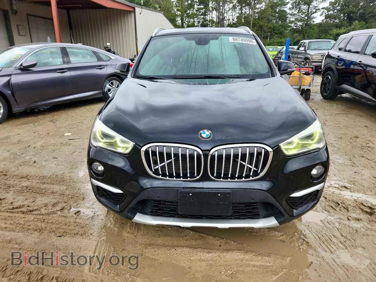 2017 BMW X1 - VIN: WBXHT3C39H5F72156 - Фото 5