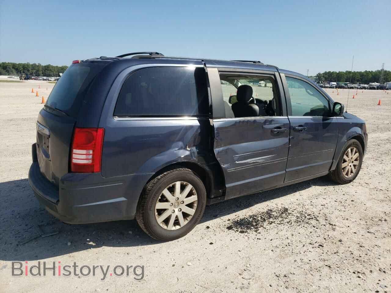 2008 CHRYSLER MINIVAN - VIN: 2A8HR54PX8R603173 - Фото 3