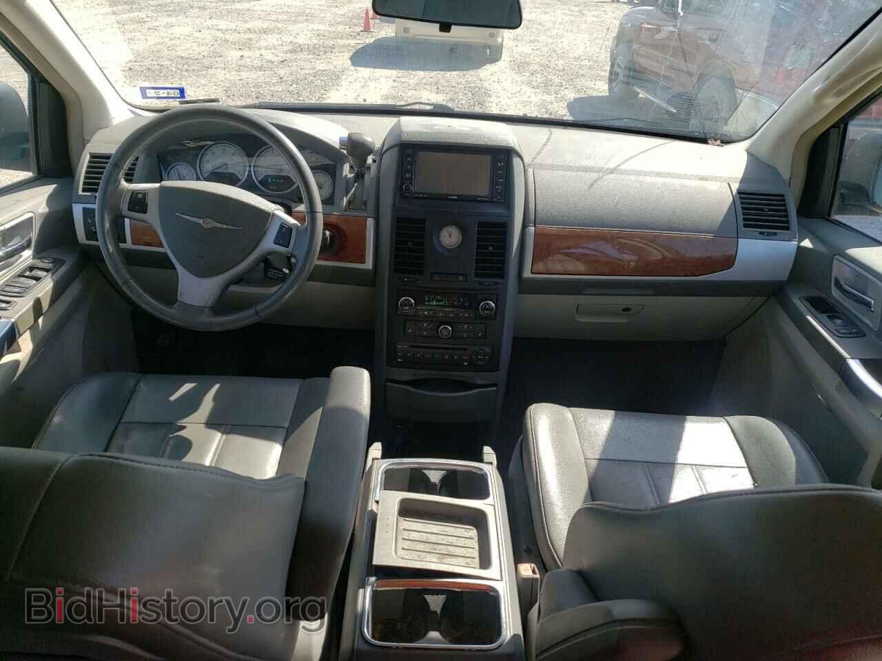 2008 CHRYSLER MINIVAN - VIN: 2A8HR54PX8R603173 - Фото 8