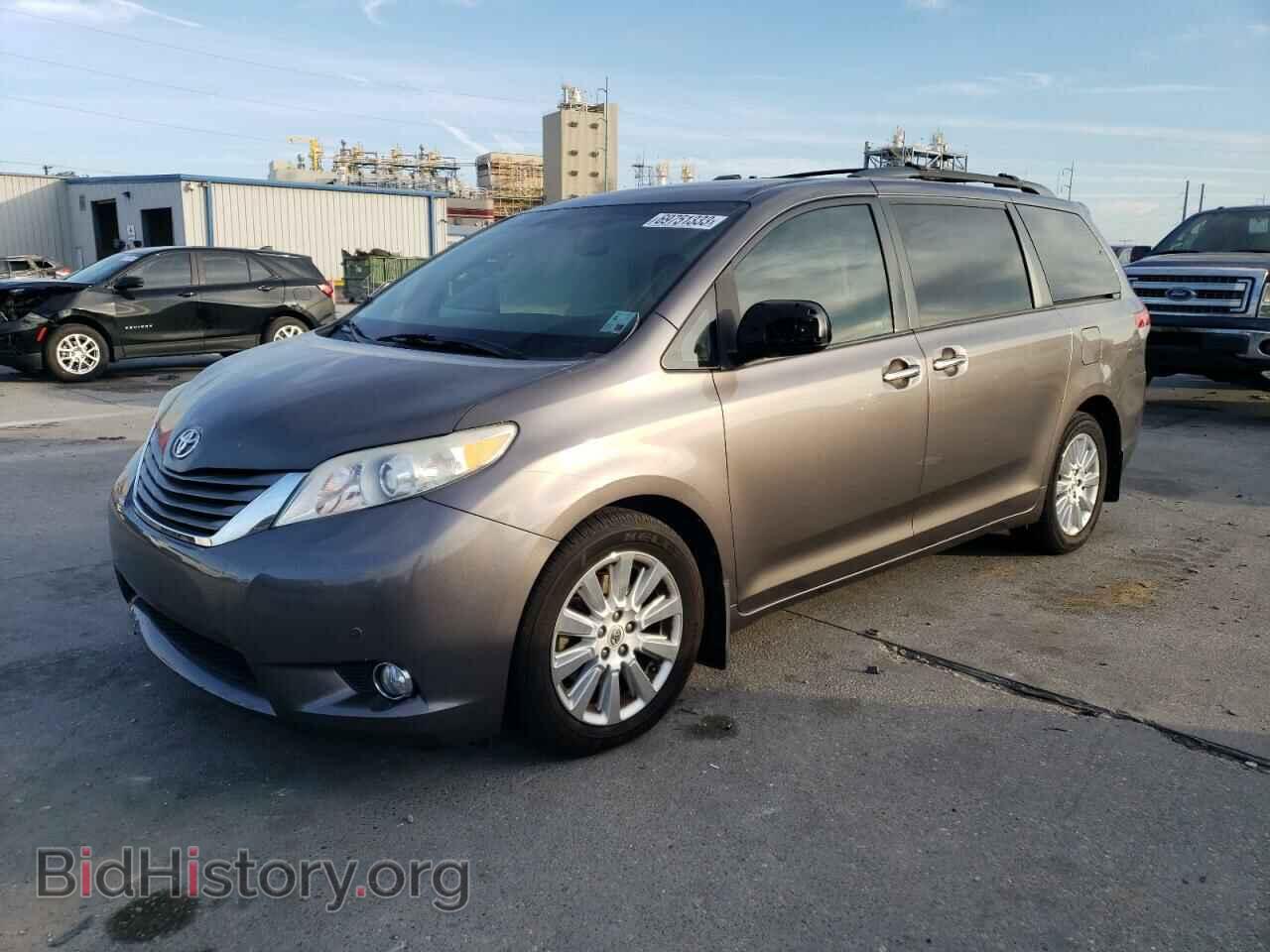 Photo 5TDYK3DC3CS185388 - TOYOTA All Models 2012