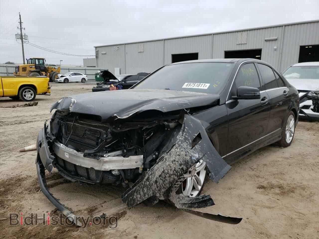 2014 MERCEDES-BENZ C-CLASS - VIN: WDDGF4HB1EA952801 - Фото 2