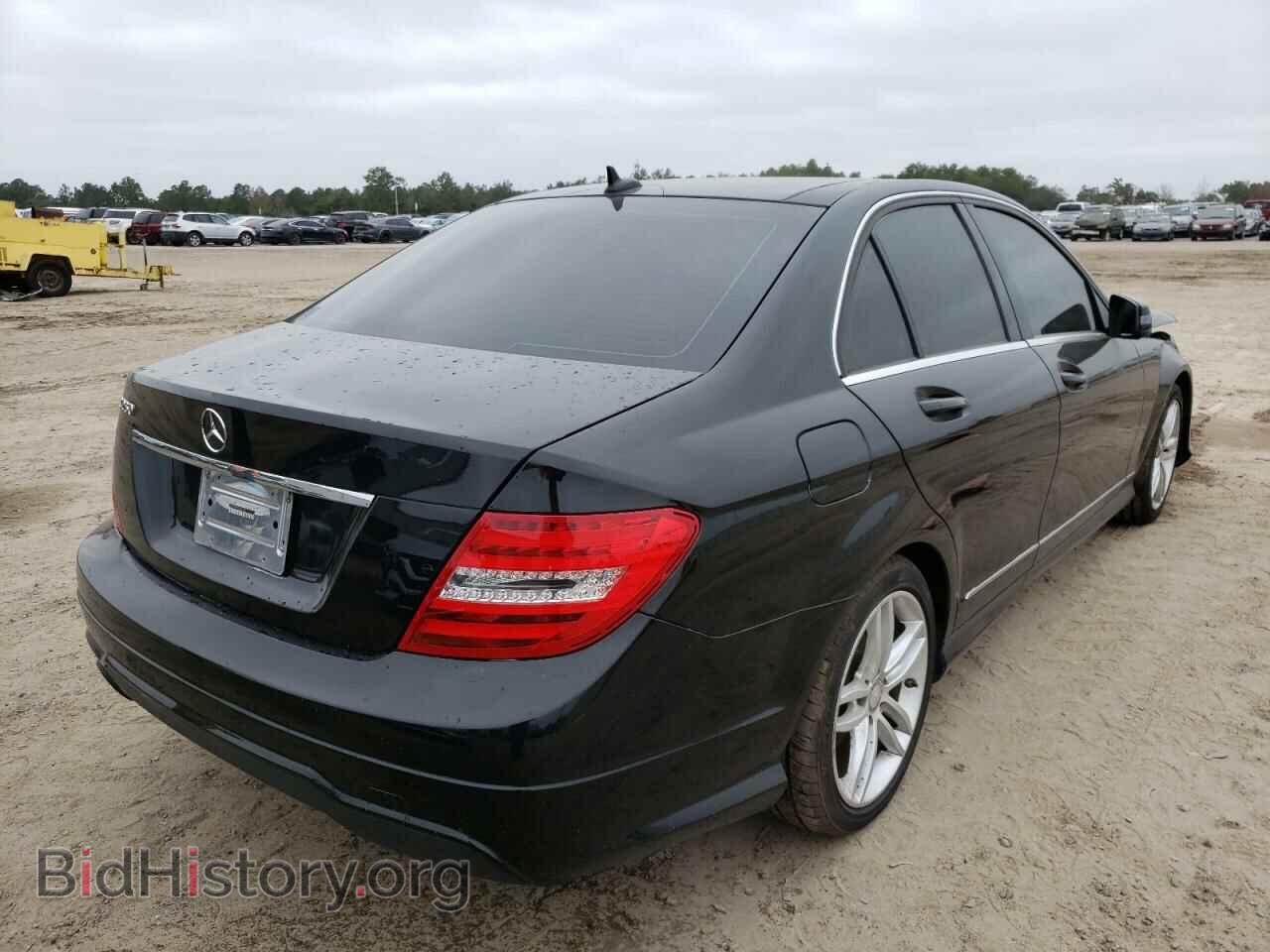 2014 MERCEDES-BENZ C-CLASS - VIN: WDDGF4HB1EA952801 - Фото 4