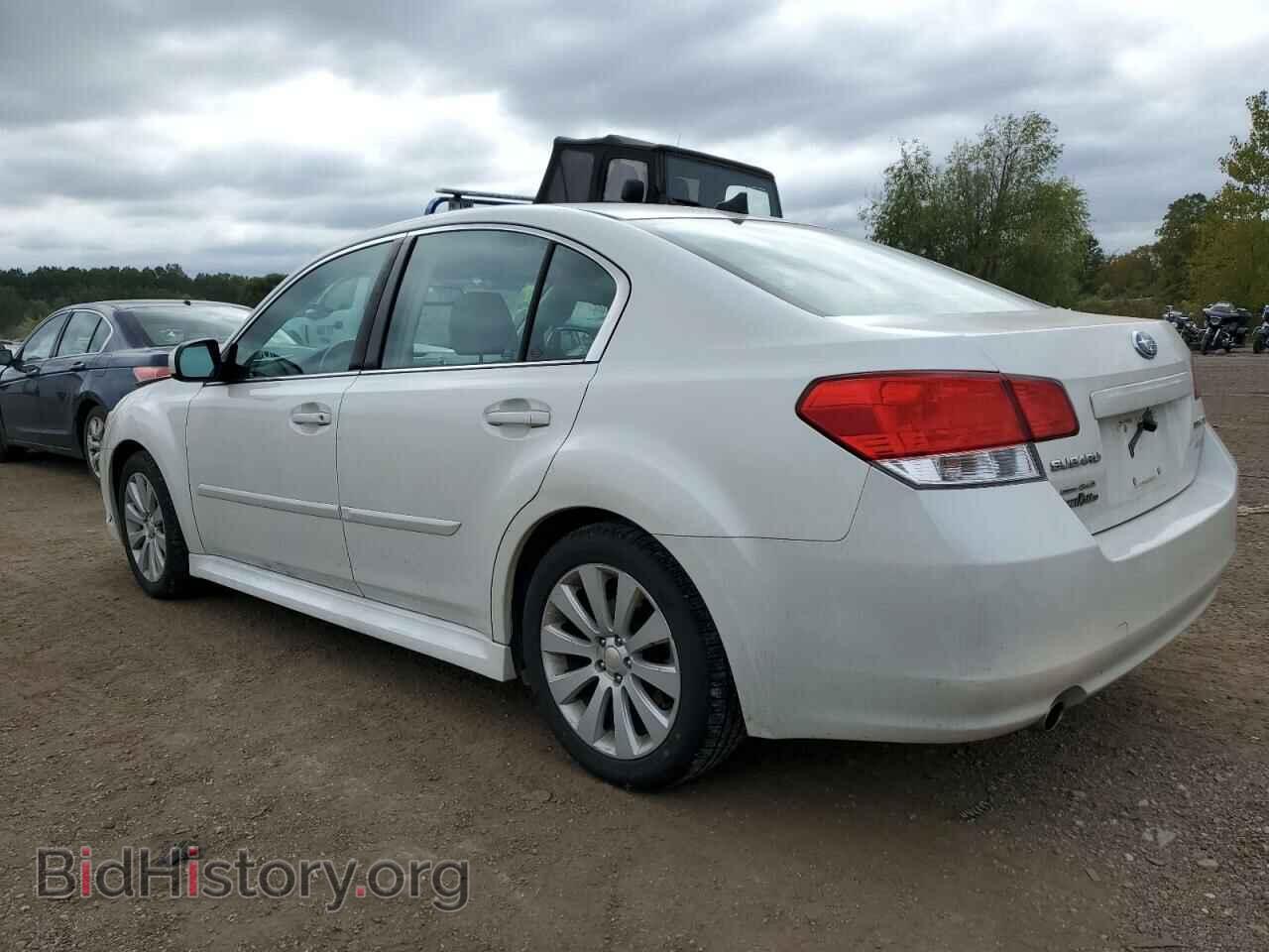 2011 SUBARU LEGACY - VIN: 4S3BMDK64B2233859 - Фото 2