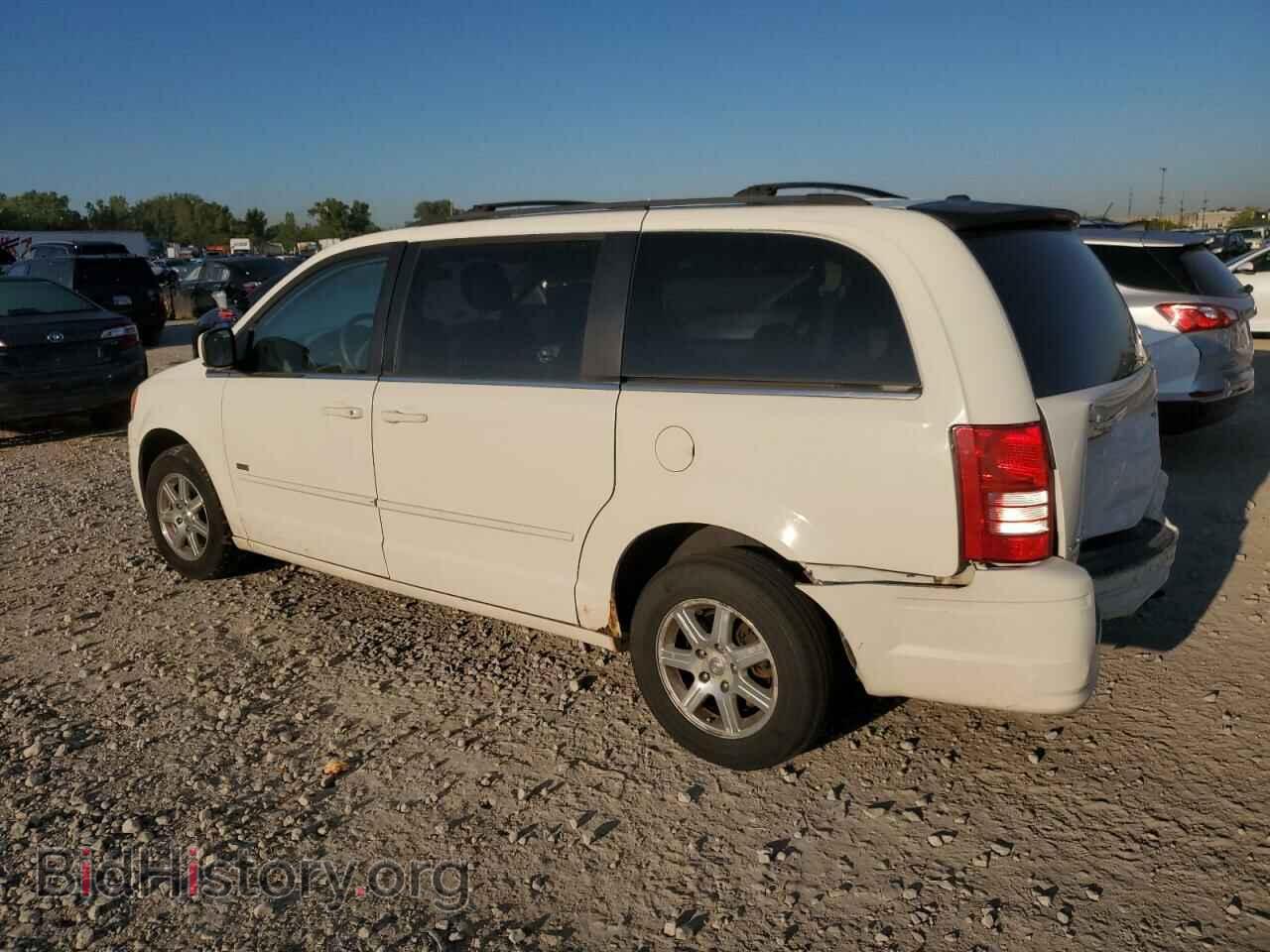 2008 CHRYSLER MINIVAN - VIN: 2A8HR54P48R757796 - Фото 2