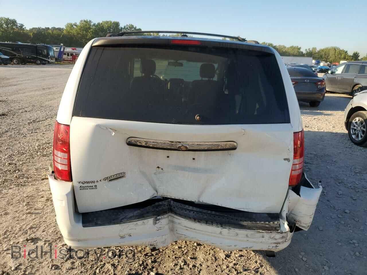 2008 CHRYSLER MINIVAN - VIN: 2A8HR54P48R757796 - Фото 6